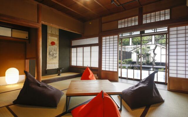 Yamasaki Ryokan Q Nakamonzenya
