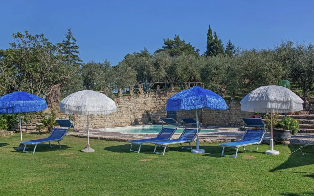 Belvilla by OYO Apartment With Swimming Pool