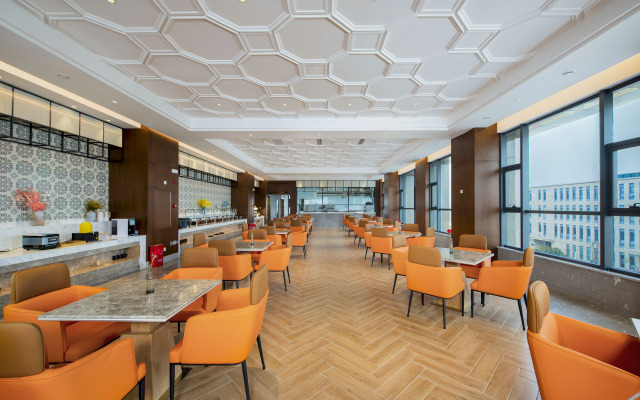 Vienna International Hotel Deng Zhou YingBinGuan