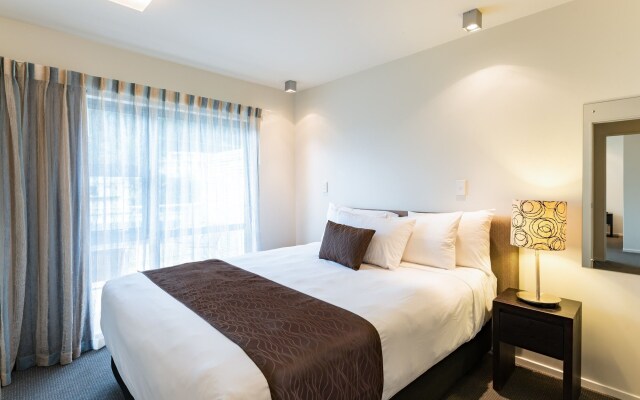Sea Spray Suites