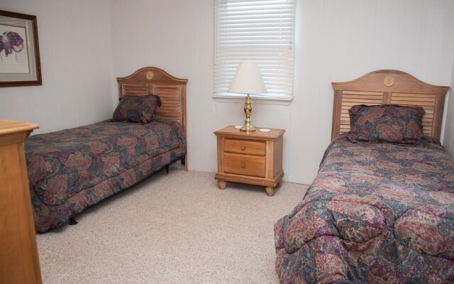 Native Sun 2 Bedroom Cottage by RedAwning