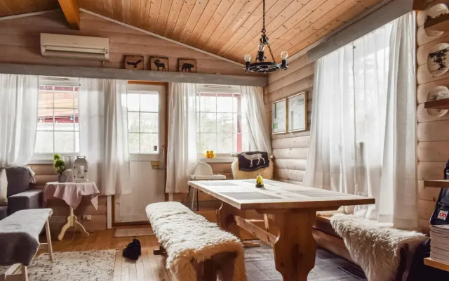 Awesome Home in Hægeland With 3 Bedrooms and Jacuzzi