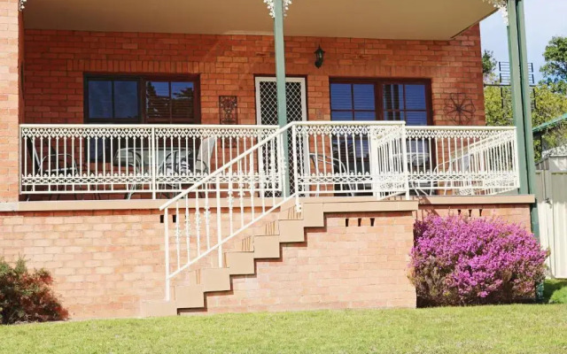 Jodi's Beach Retreat Eden