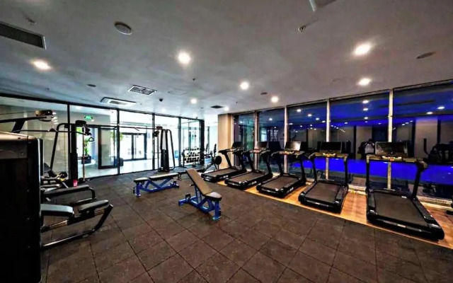 lUX Residence on High Floor 03