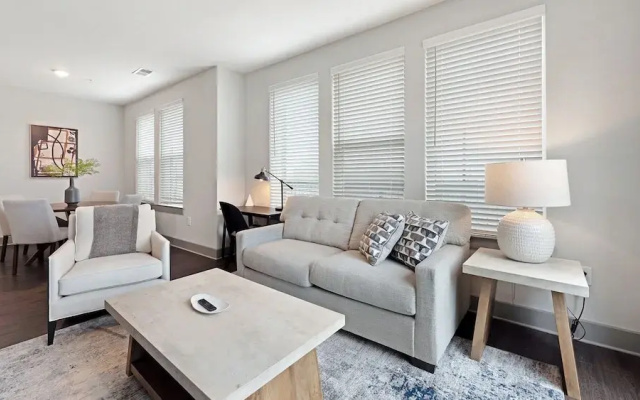 Landing Apartments - University City