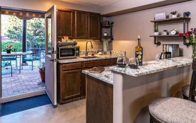 Bobcat Inn Bed and Breakfast