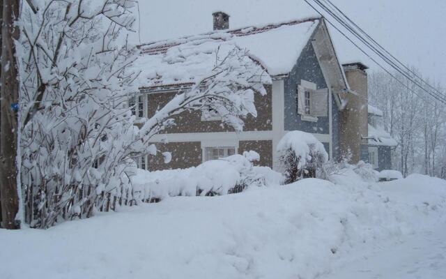 La Maison D'Hoursentut
