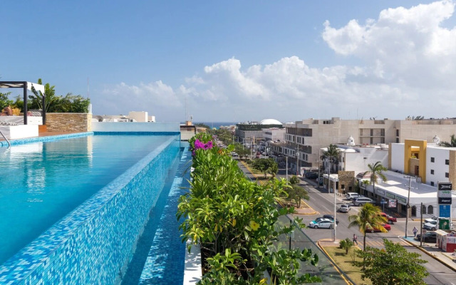 The City Condos by Playa Paradise