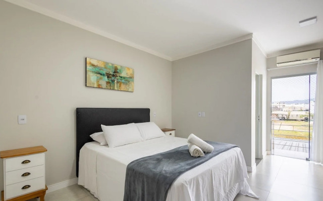 House With Pool and Barbecue Ekd0397