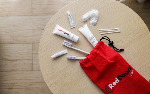 RedDoorz near Goa Jatijajar 2