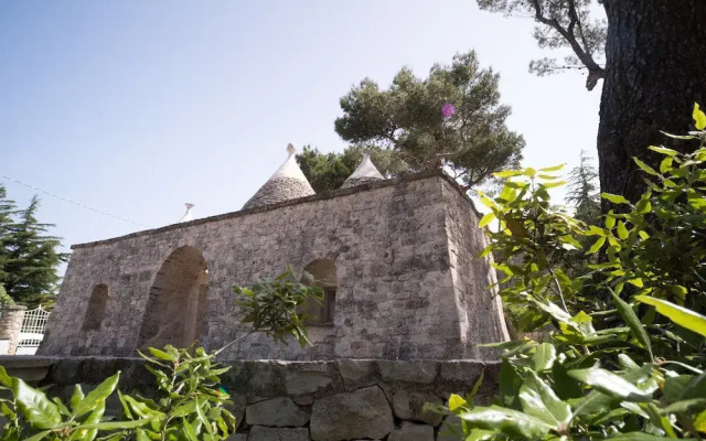 Trullo Bosco Selva Fasano by Typney