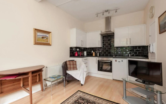 The Portsburgh Square Residence