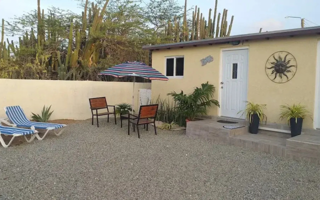 Peace vacations rental aruba