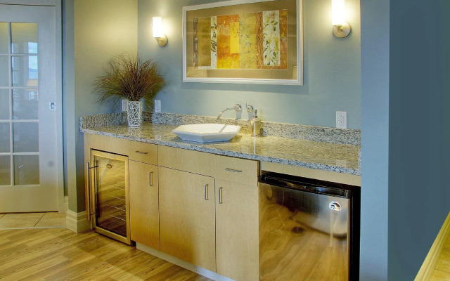 Watkins Glen Harbor Hotel