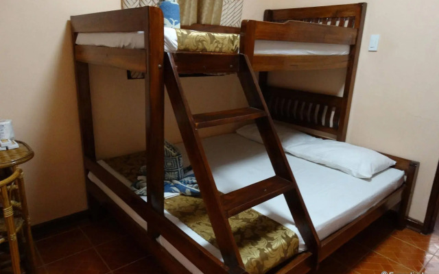 Corazon Tourist Inn