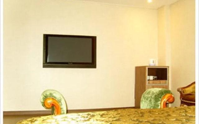 Midas Tourist Hotel