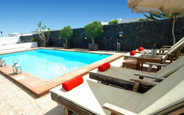 Sama Calero Lvc253701