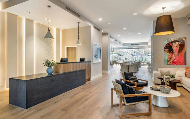 Cambria Hotel Calabasas - Malibu