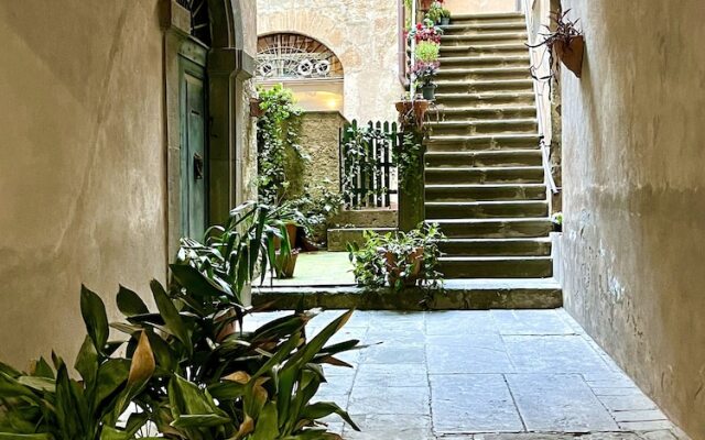 Stylish Umbrian Apartment Garden Pool nr Orvieto