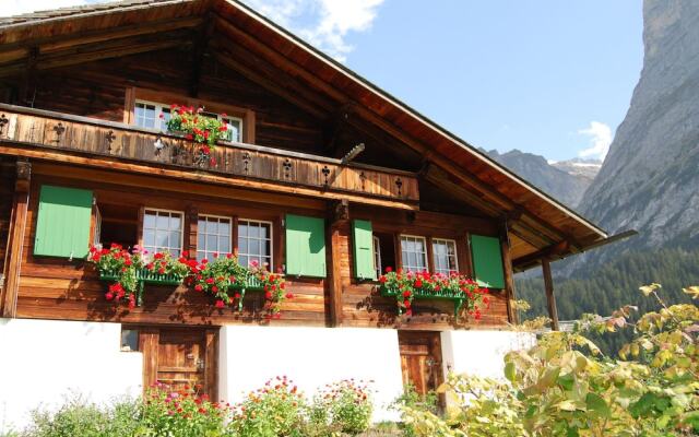 Mountain Chalet With Garden And Parking In Grindelwald