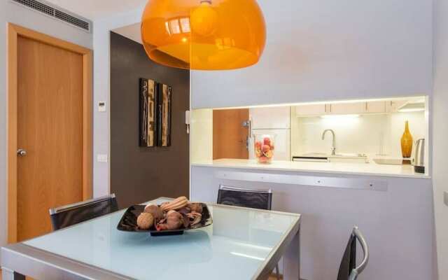 Stylish 1 Bedroom Flat Near La Sagrada Familia