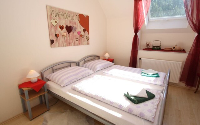 Spacious Apartment near Ski Area in Pusterwald