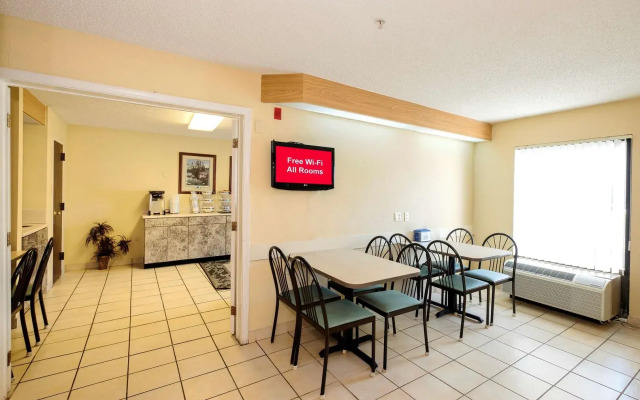 Red Roof Inn Pensacola Fairgrounds