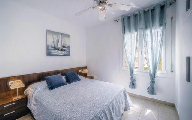 1ª línea Promocanyelles Roses - Barneda Premium