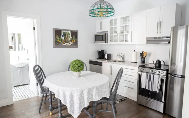 Modern Apt Neardowntown Ideal for Long Stays - U2