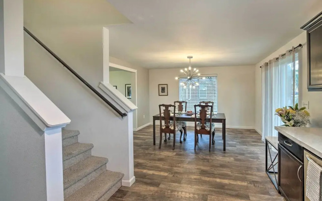 Enumclaw Home - 60 Mi to Mount Rainier!