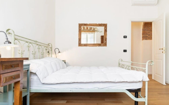 Veronetta Riverside Apartment