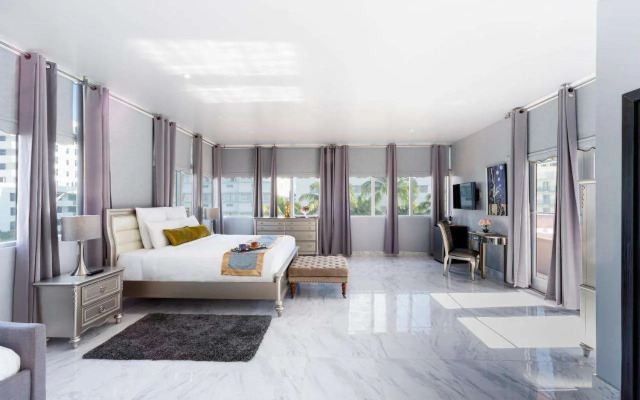 Secret Garden Miami Beach