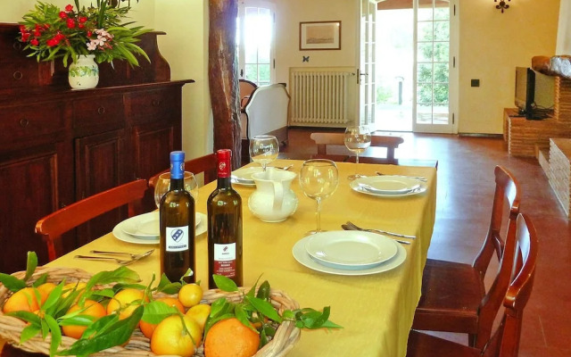 Villa in Rio Nell Elba With Pool