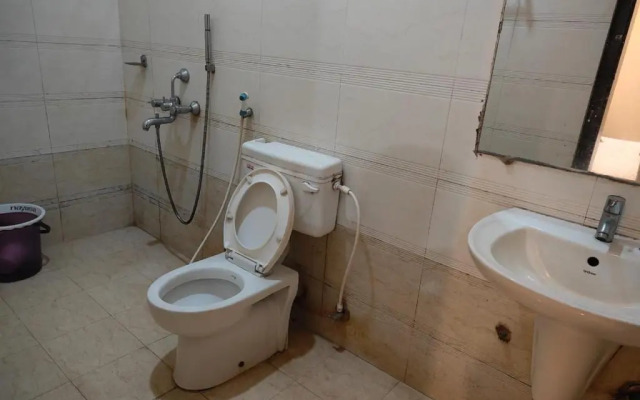 Hotel Senapati Residency by OYO Rooms