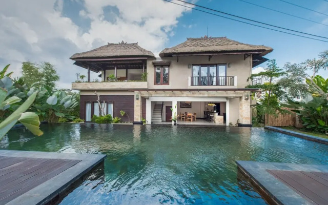 Villa Cendrawasih