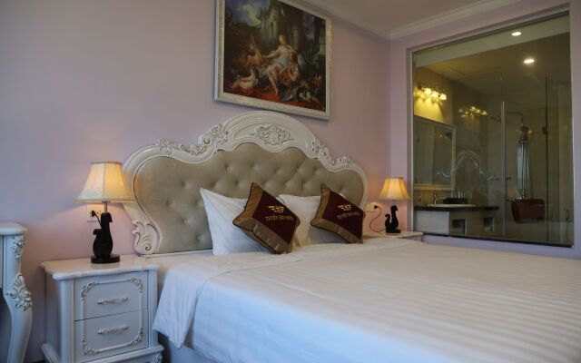 Tuyet Son Hotel