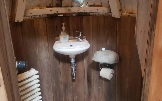 Bembridge Harbour Yurt - Log Burner - Wifi