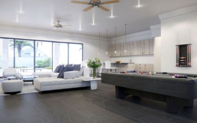 Bourbon Beach by Five Star Properties