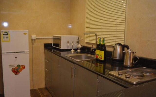 Grand Plaza Hotel Suites