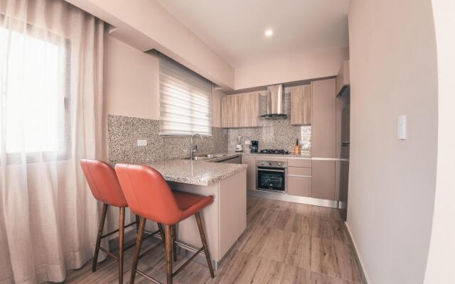 Breakfast Included at Regatta Living 301