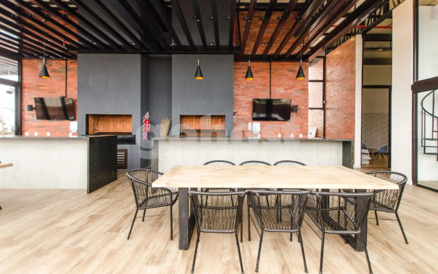 Apartamento de cabaña rústica con cama King 1D009