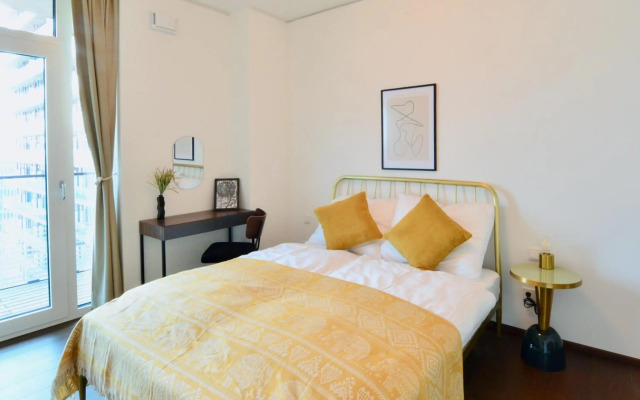 Brand-New, Close to Centre, Rooftop-Summer-Pool