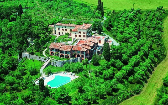 Castello Belvedere Apartments