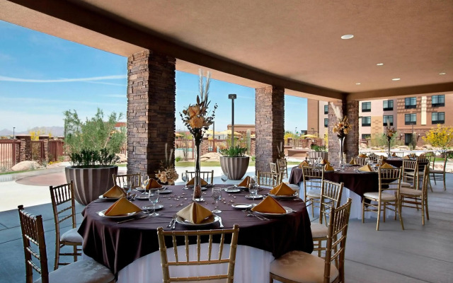 Courtyard Scottsdale Salt River