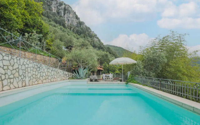 La Grotta (CMA245)