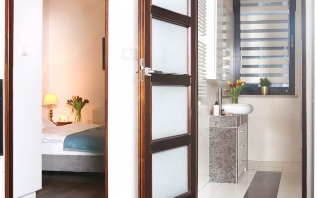 Old Town Heart VI - The Royal Route