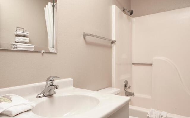 Supertel Inn & Conference Center