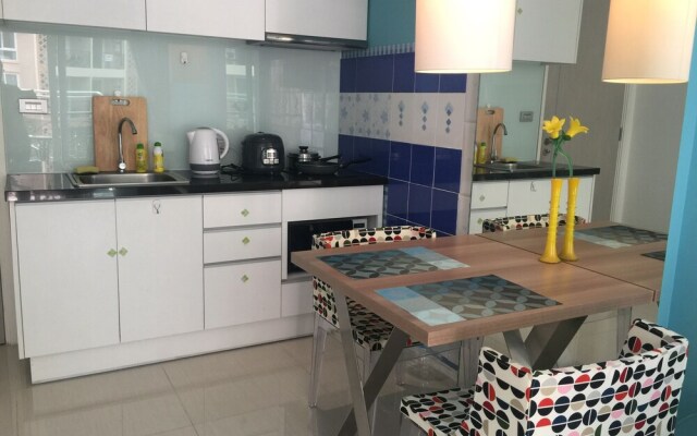 Atlantis condo resort pattaya by Jing