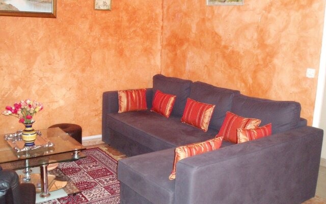 House With 2 Bedrooms In Ver Sur Mer With Enclosed Garden 100 M From The Beach