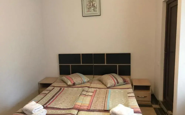 Holiday House
